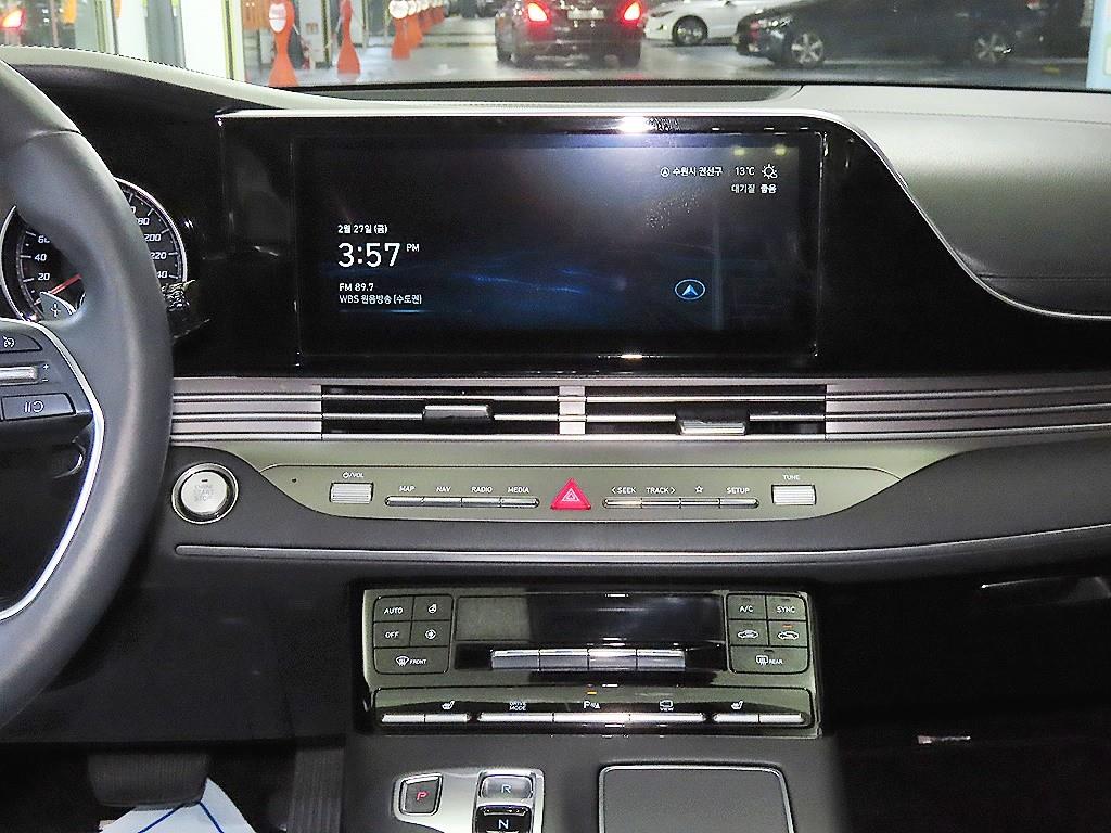 HYUNDAI Grandeur - Vista 11