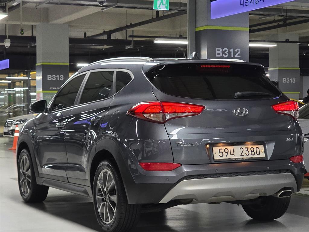 HYUNDAI Tucson - Vista 4