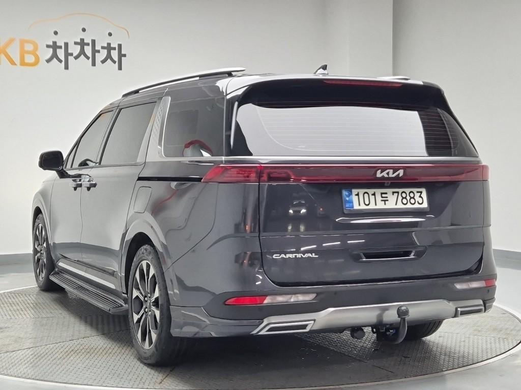 KIA Carnival - Vista 4