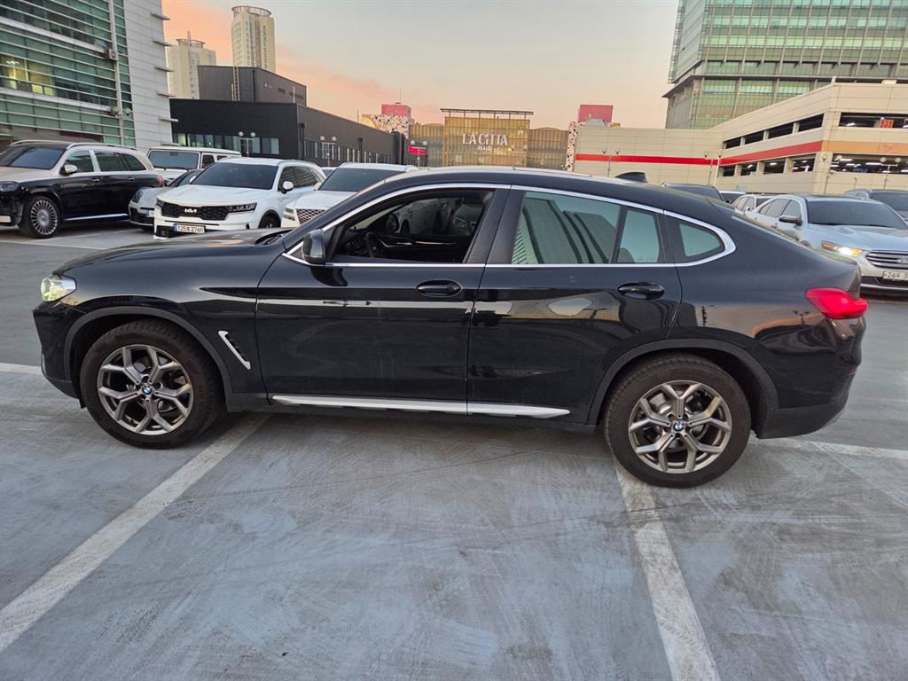 BMW X4 - Vista 4