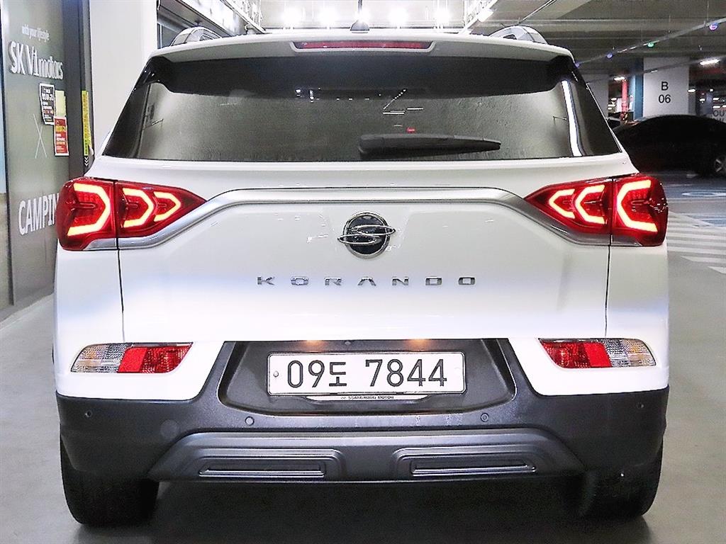 Ssangyong Korando - Vista 5