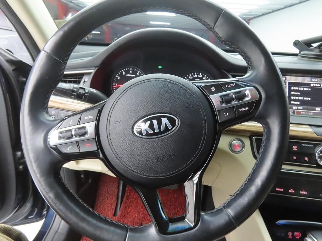 KIA K7 - Vista 8
