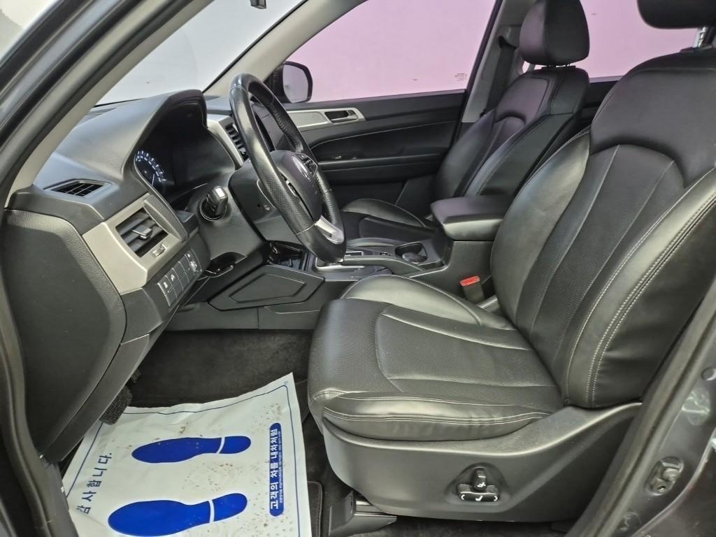 Ssangyong Rexton - Vista 11