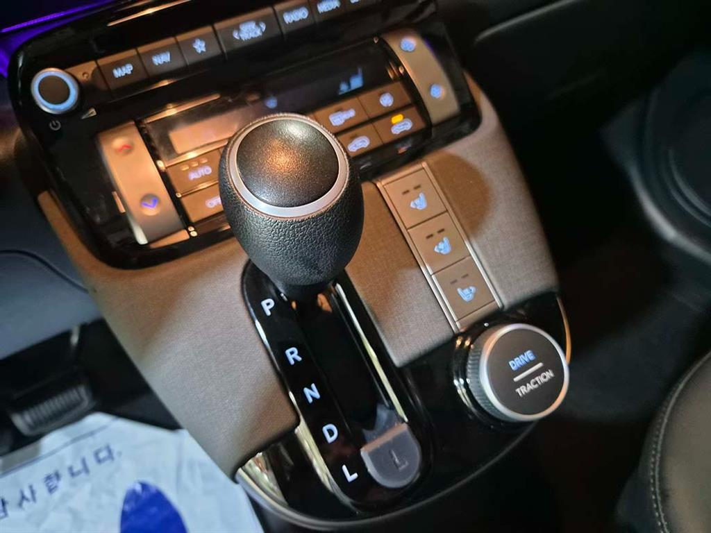 HYUNDAI Casper - Vista 11