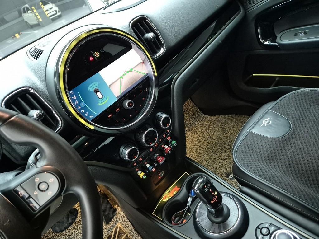 Mini Countryman - Vista 10