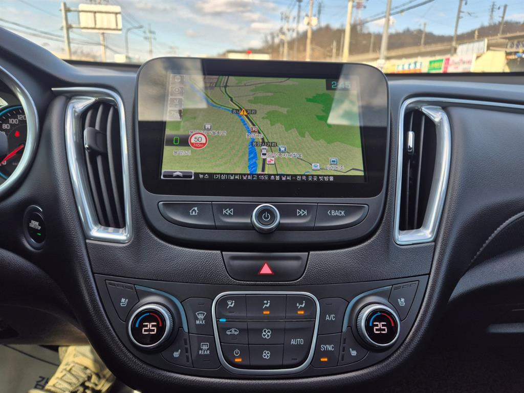 Chevrolet Malibu 2018 Negro - Importación desde Corea - HF Imports Iquique - Foto 14