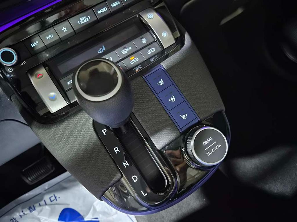 HYUNDAI Casper - Vista 11