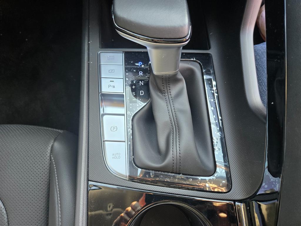 HYUNDAI Avante - Vista 12