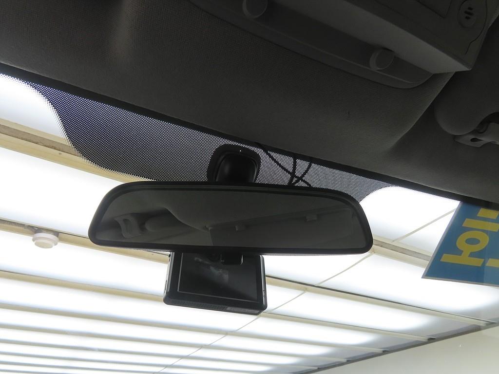 HYUNDAI Starex - Vista 12