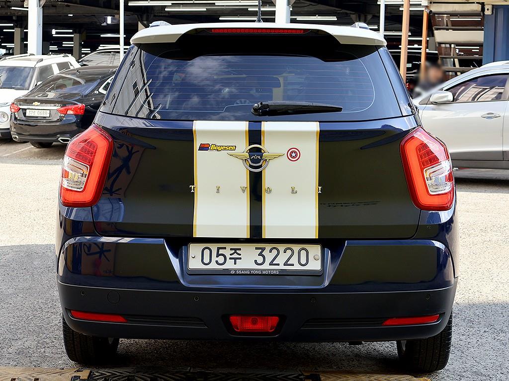 Ssangyong Tivoli - Vista 5