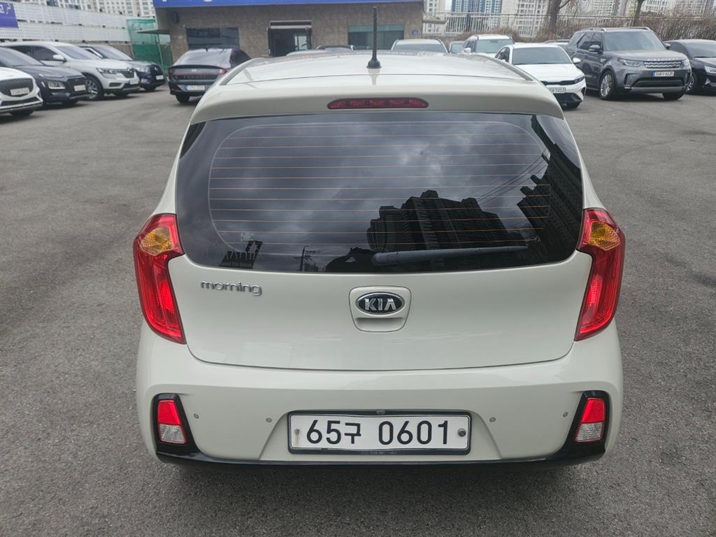 KIA Morning - Vista 4