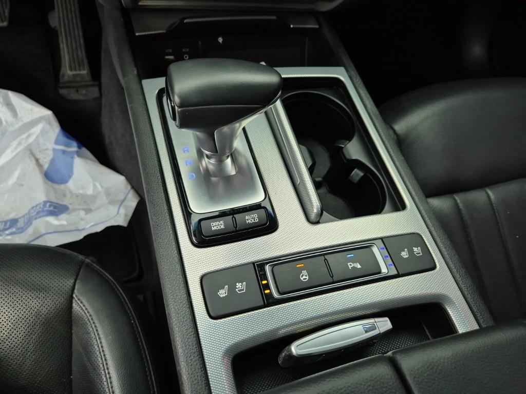 Genesis G80 - Vista 8