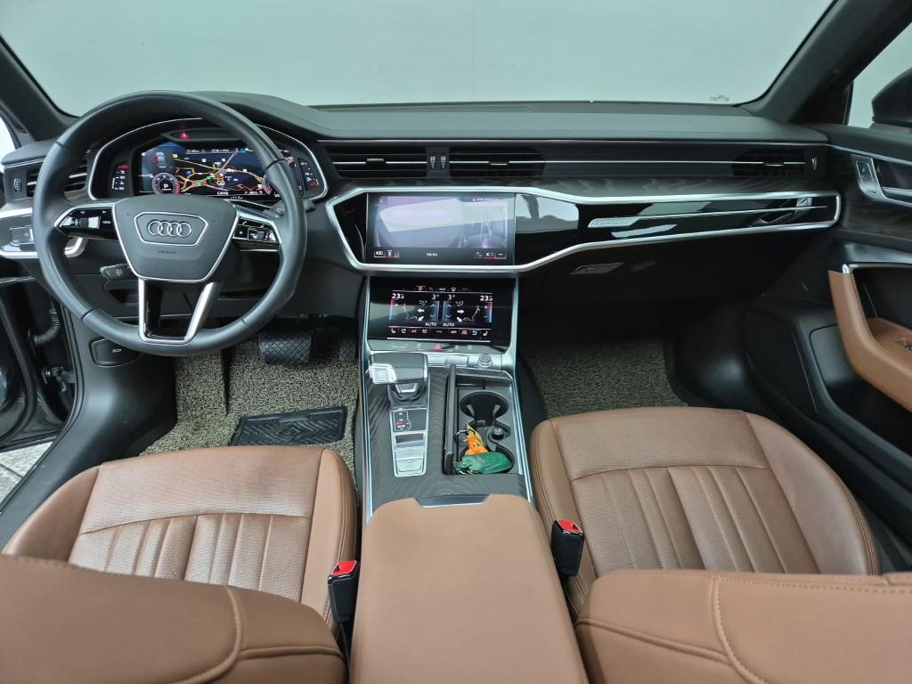 Audi A6 - Vista 5