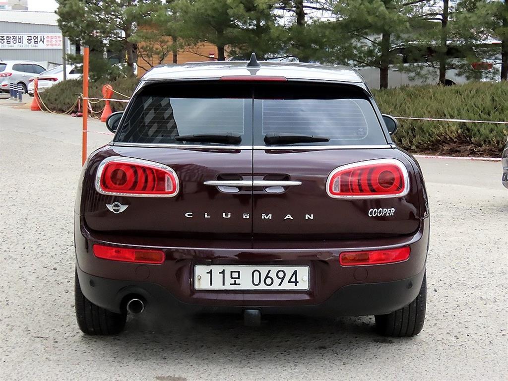 Mini Clubman - Vista 4