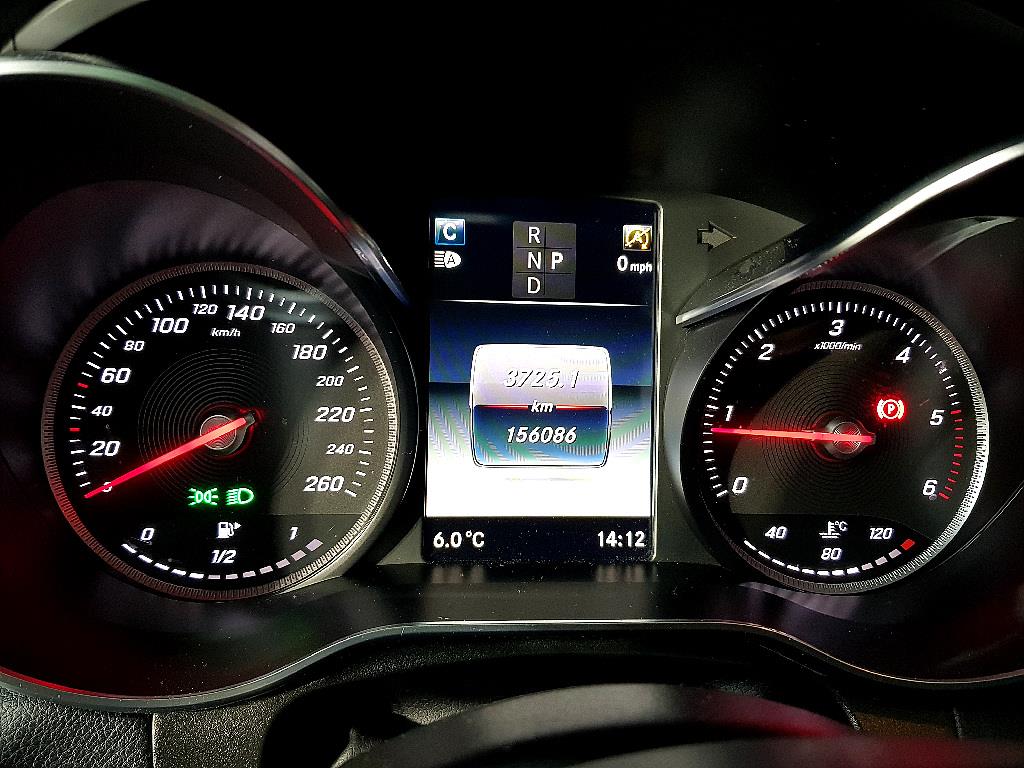 Mercedes Benz GLC Class - Vista 7