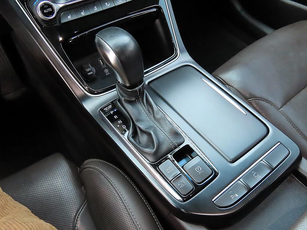 HYUNDAI Grandeur - Vista 11