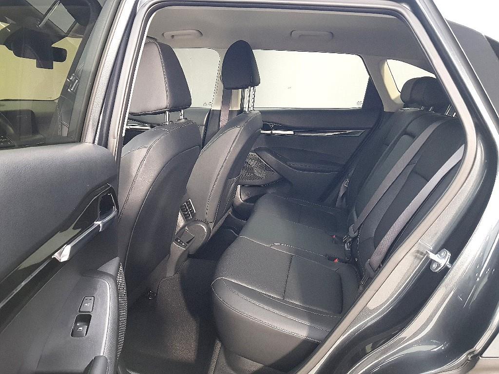 KIA Seltos - Vista 9