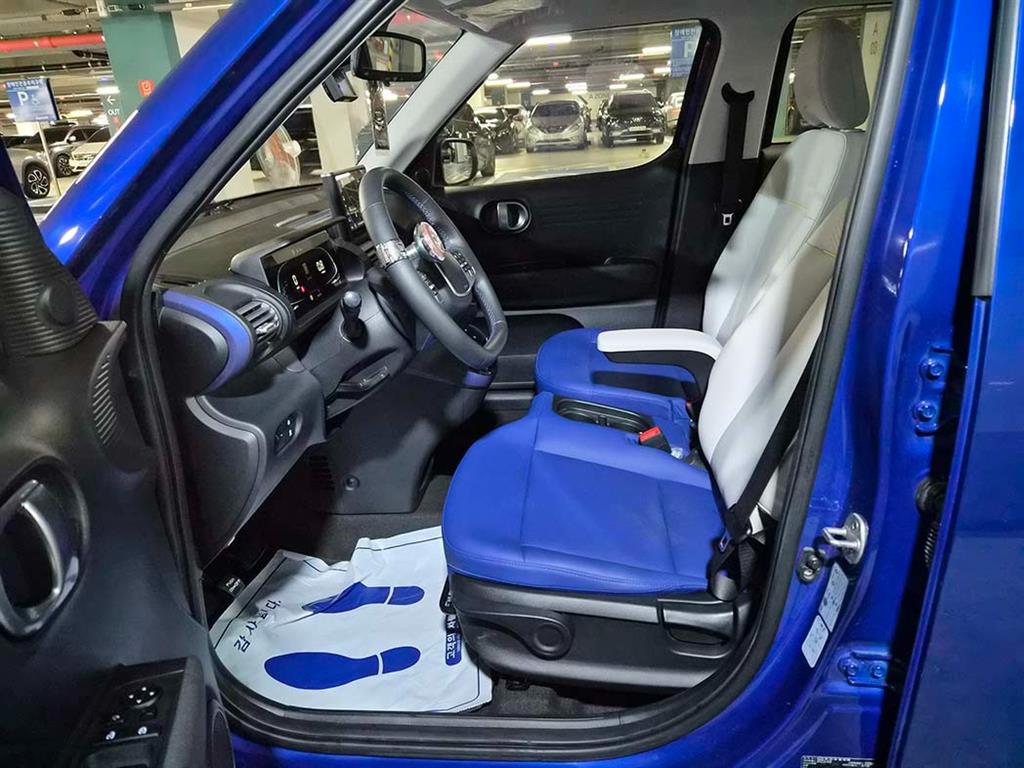 HYUNDAI Casper - Vista 6