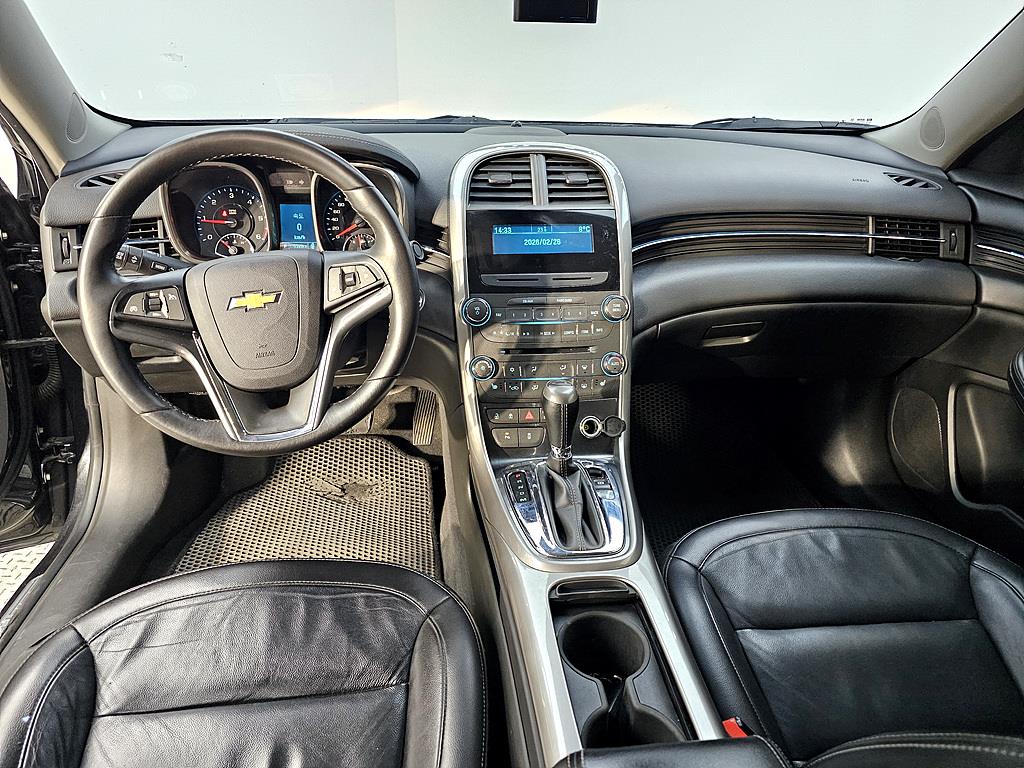 Chevrolet Malibu - Vista 5