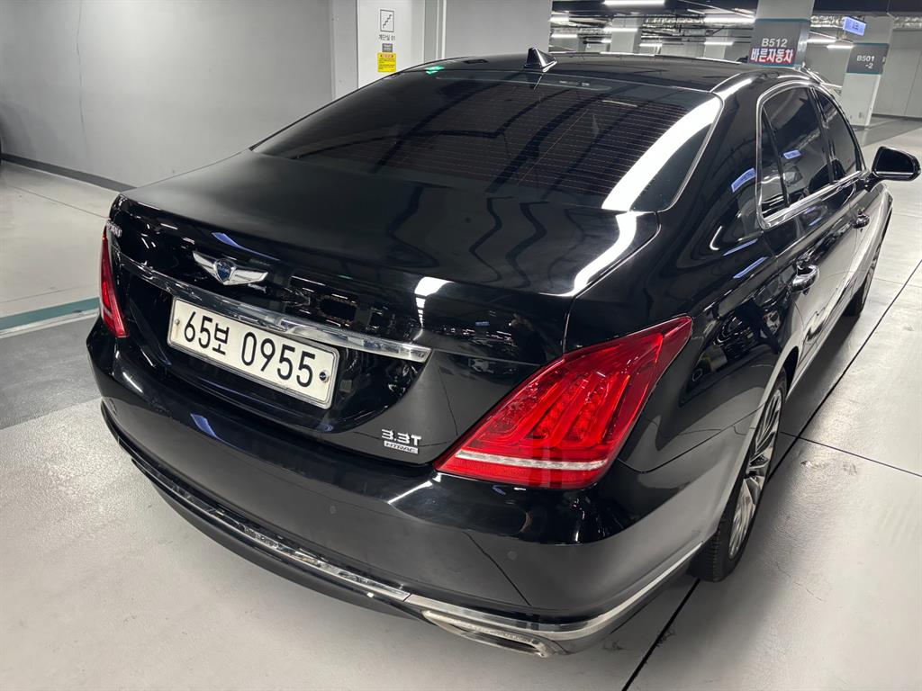 Genesis EQ900 - Vista 4