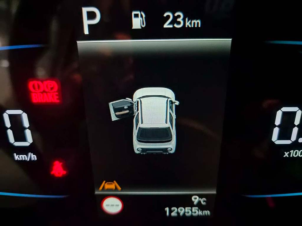 HYUNDAI Casper - Vista 9