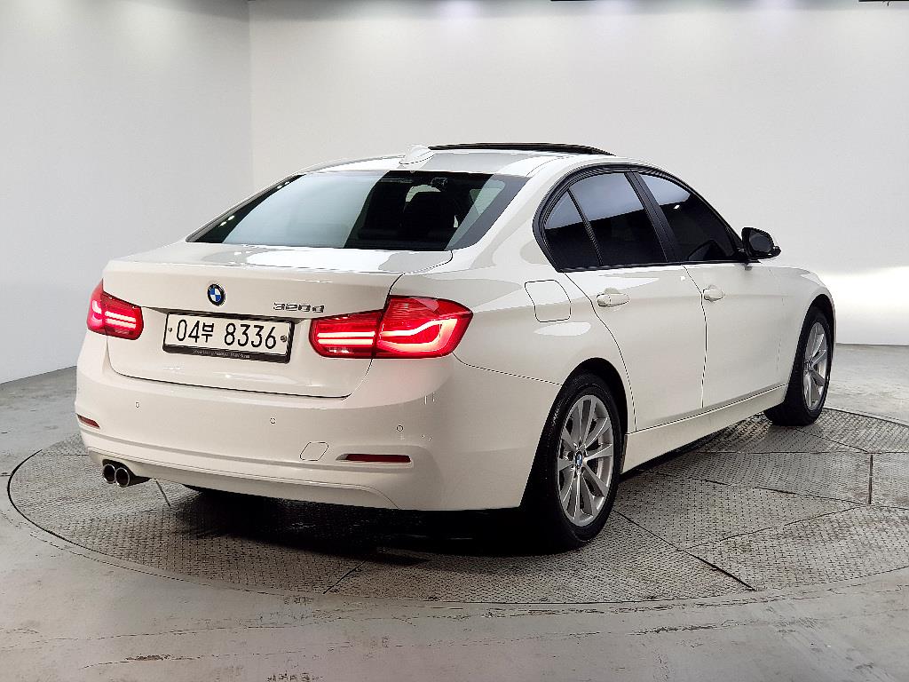 BMW 3 series - Vista 4