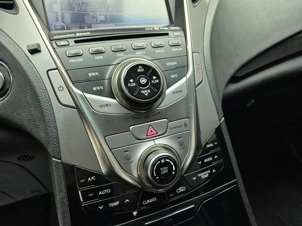 HYUNDAI Grandeur 2011 Plateado - Importación desde Corea - HF Imports Iquique - Foto 18