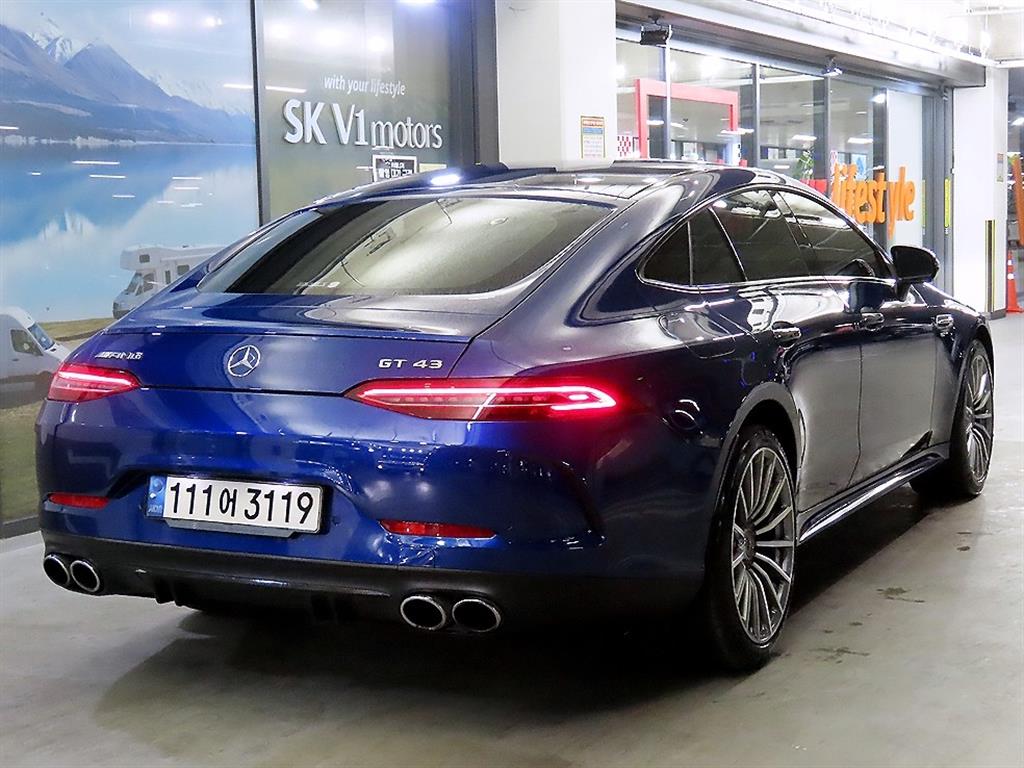 Mercedes Benz AMG GT - Vista 4