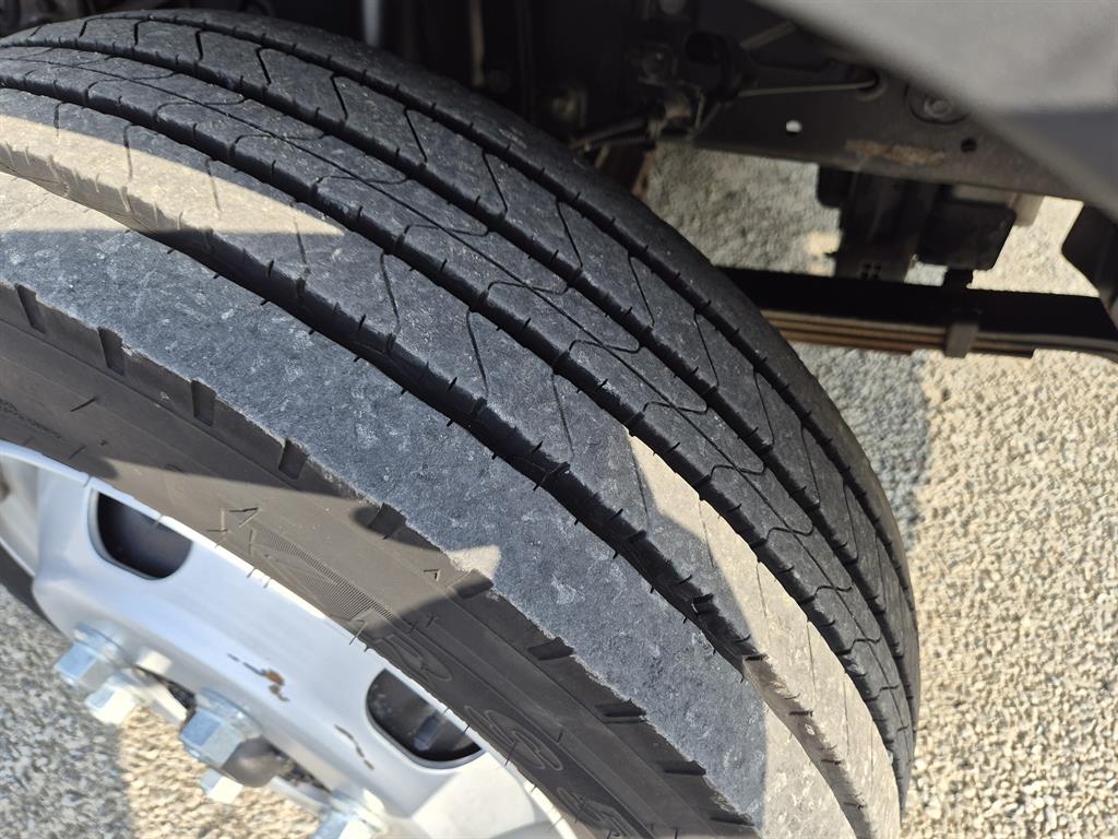 medium and large cargo truck 2021 Blanco - Importación desde Corea - HF Imports Iquique - Foto 19