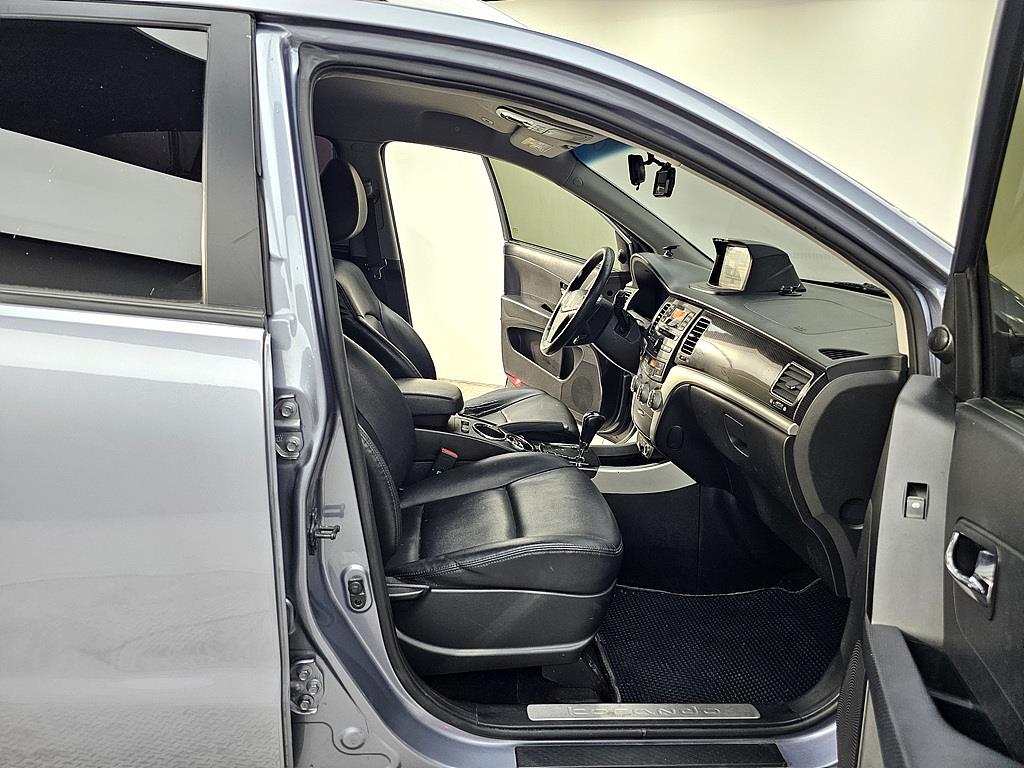 Ssangyong Korando - Vista 11