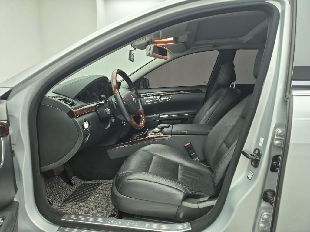 Mercedes Benz S Class - Vista 11