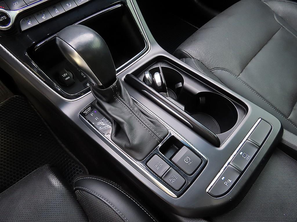 HYUNDAI Grandeur - Vista 10