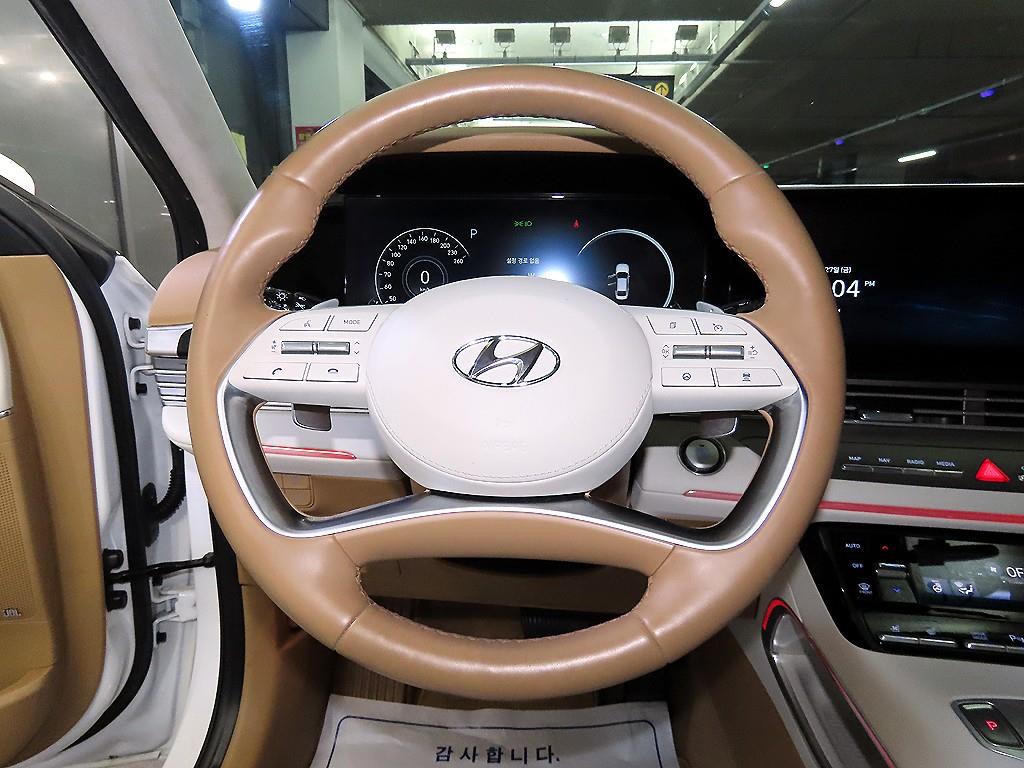 HYUNDAI Grandeur - Vista 11