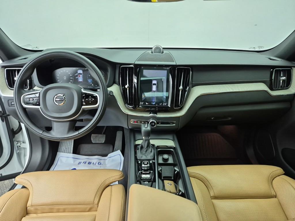 Volvo XC60 - Vista 5