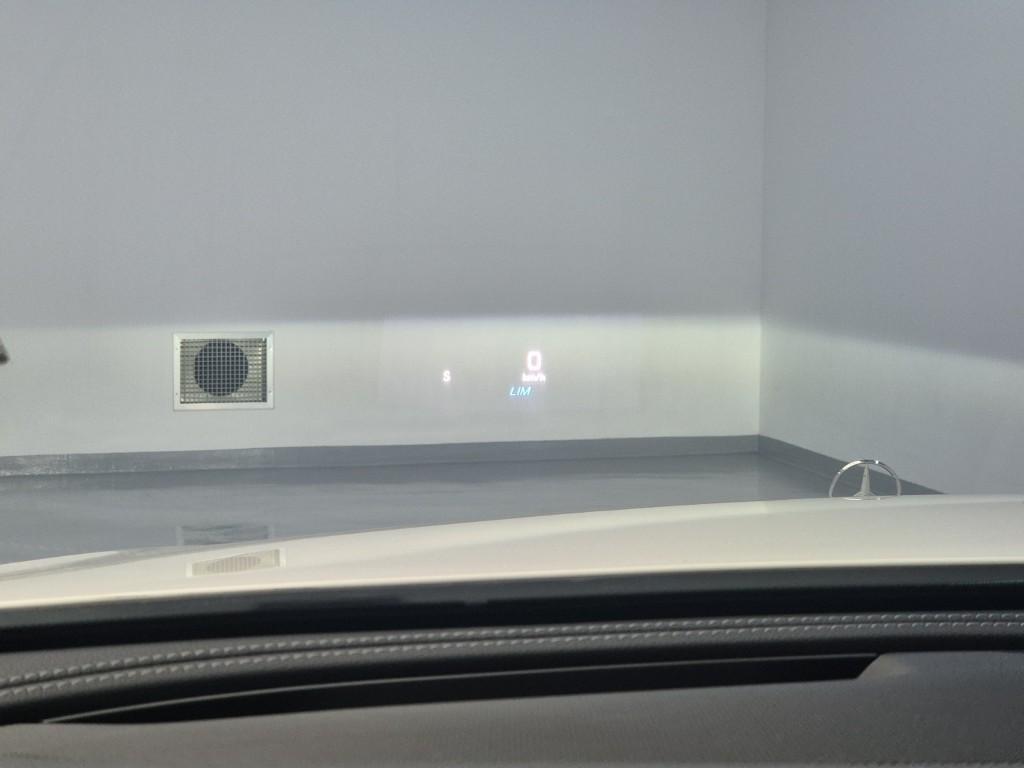 Mercedes Benz E class - Vista 11