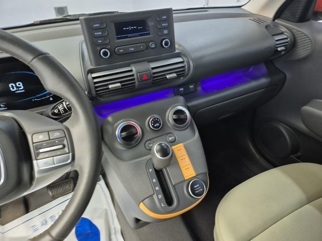 HYUNDAI Casper - Vista 8