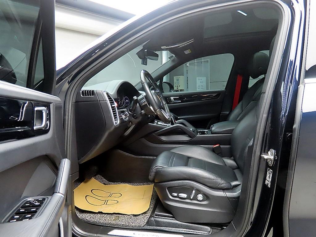 Porsche Cayenne - Vista 4