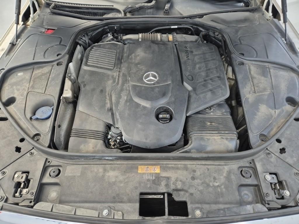Mercedes Benz S Class - Vista 5