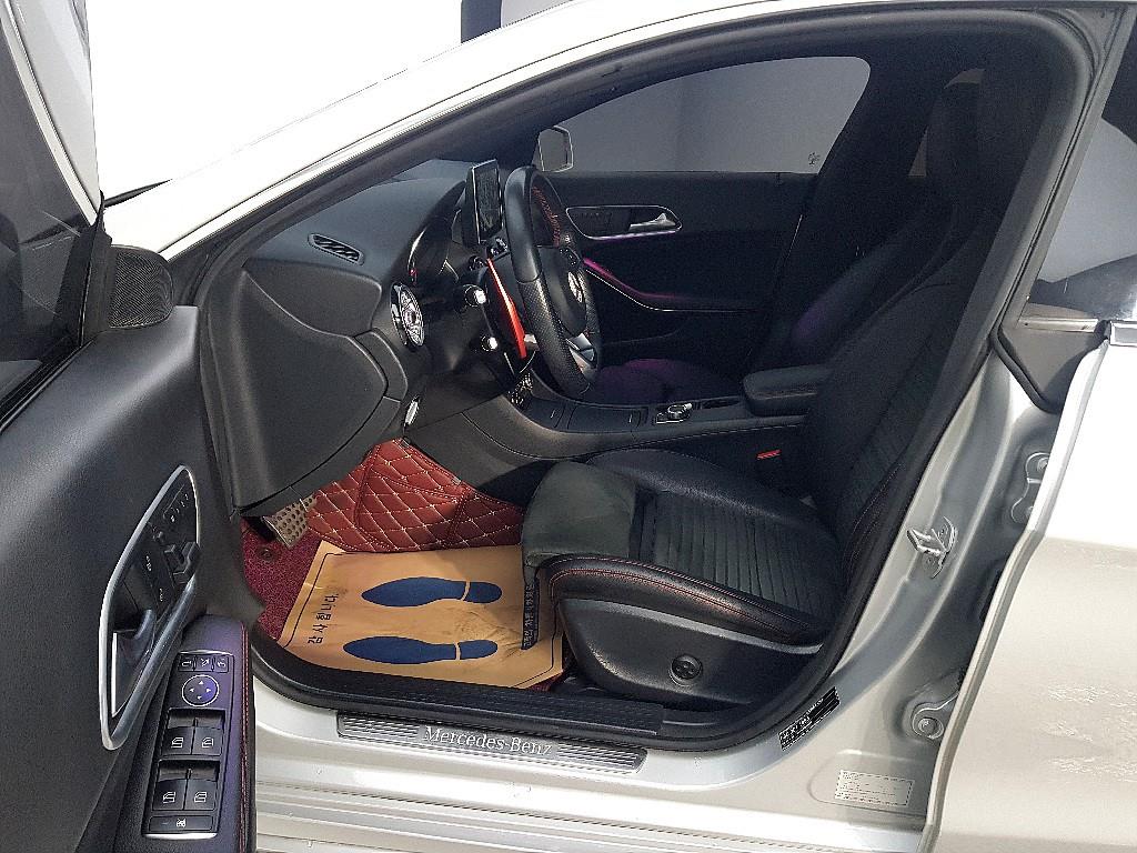 Mercedes Benz CLA Class - Vista 7