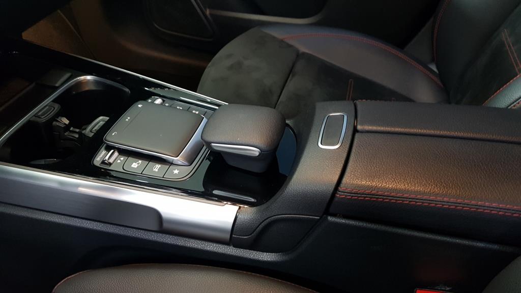 Mercedes Benz GLB Class 2023 Blanco - Importación desde Corea - HF Imports Iquique - Foto 17