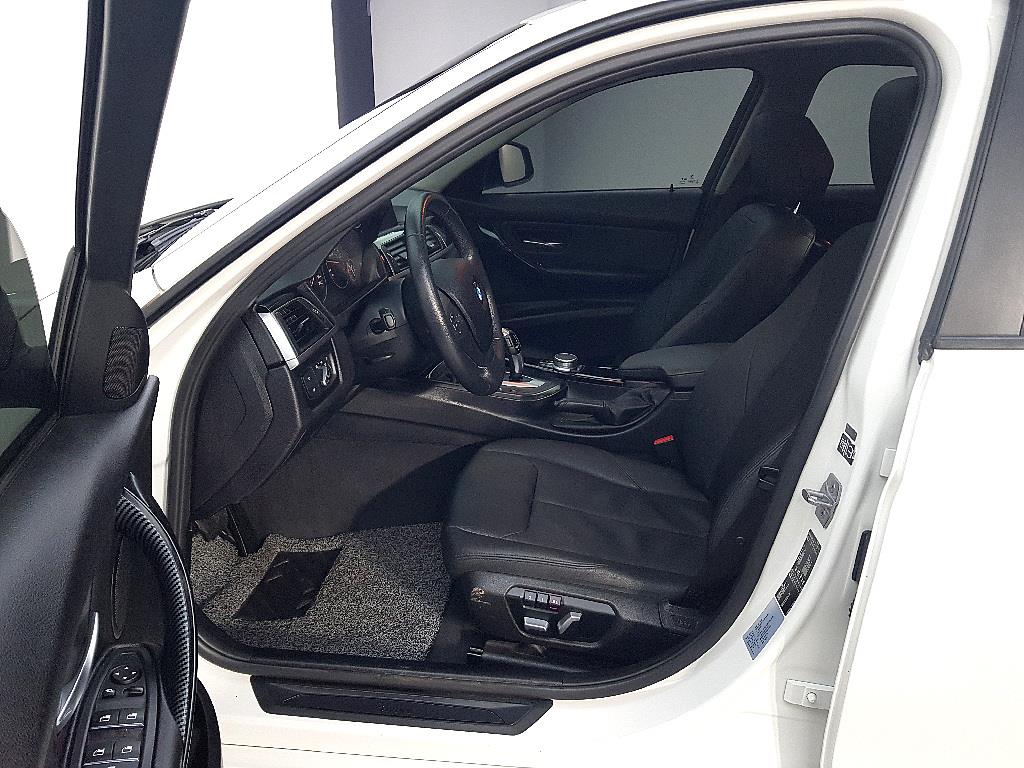 BMW 3 series - Vista 8