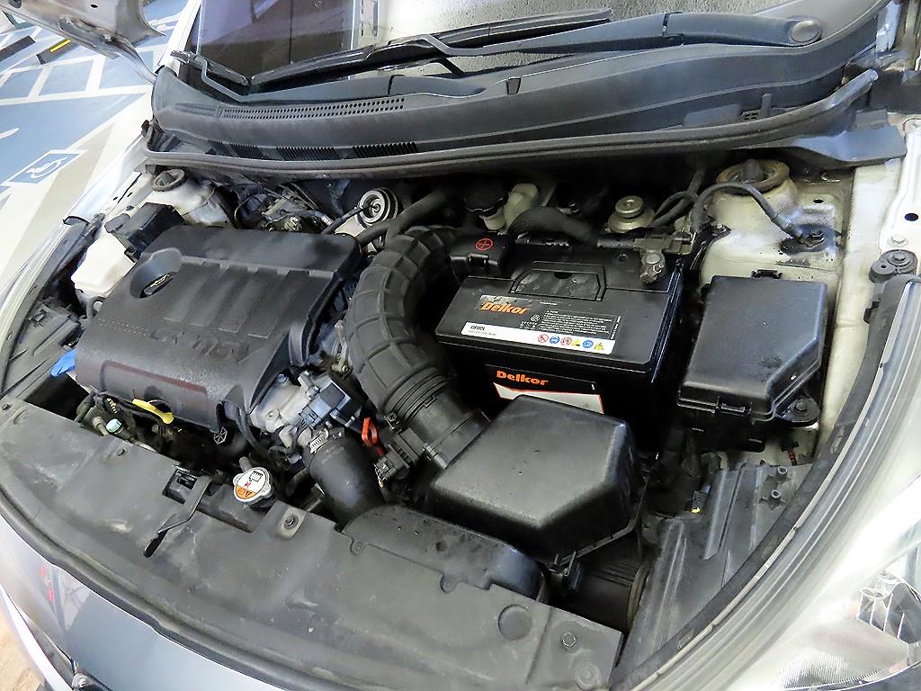 HYUNDAI Accent 2012 Gris - Importación desde Corea - HF Imports Iquique - Foto 17