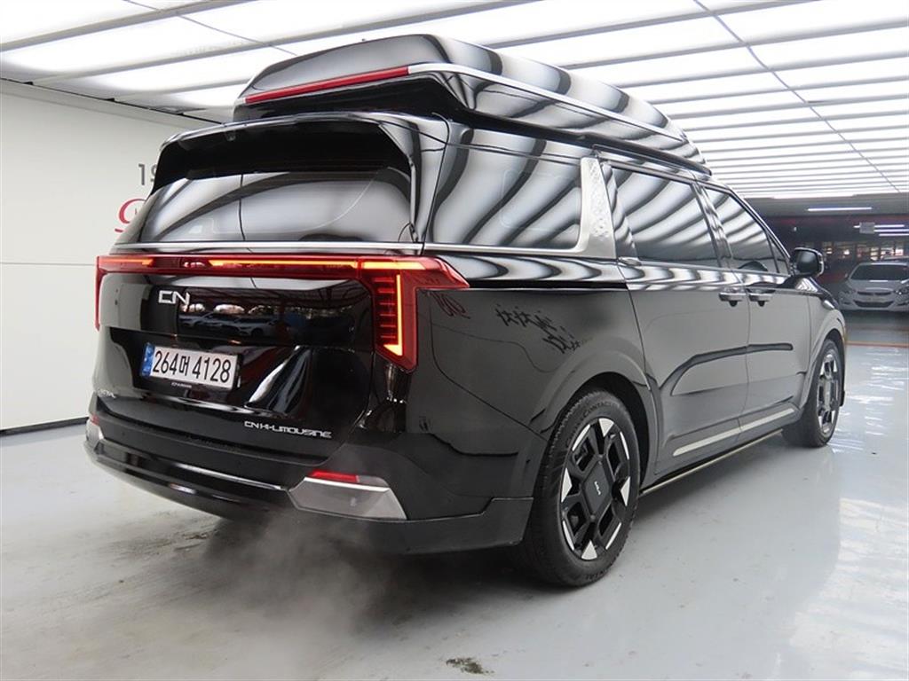 KIA Carnival - Vista 4