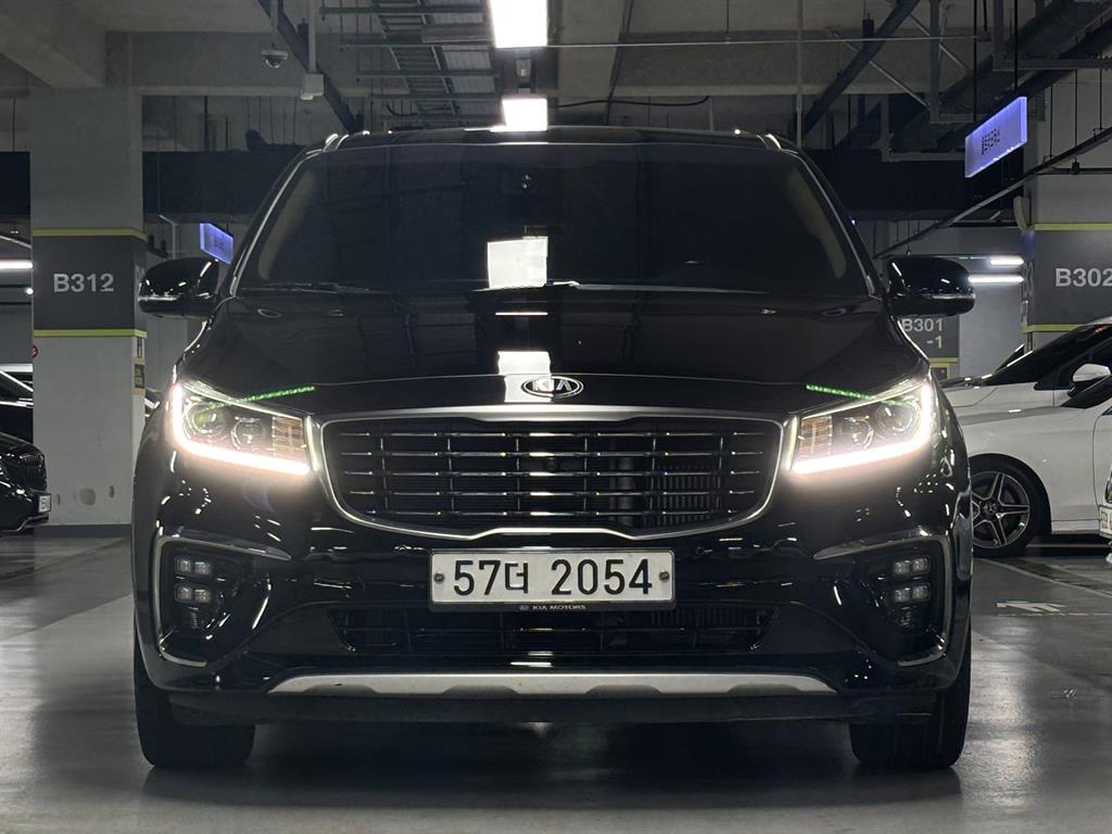 KIA Carnival - Vista 2