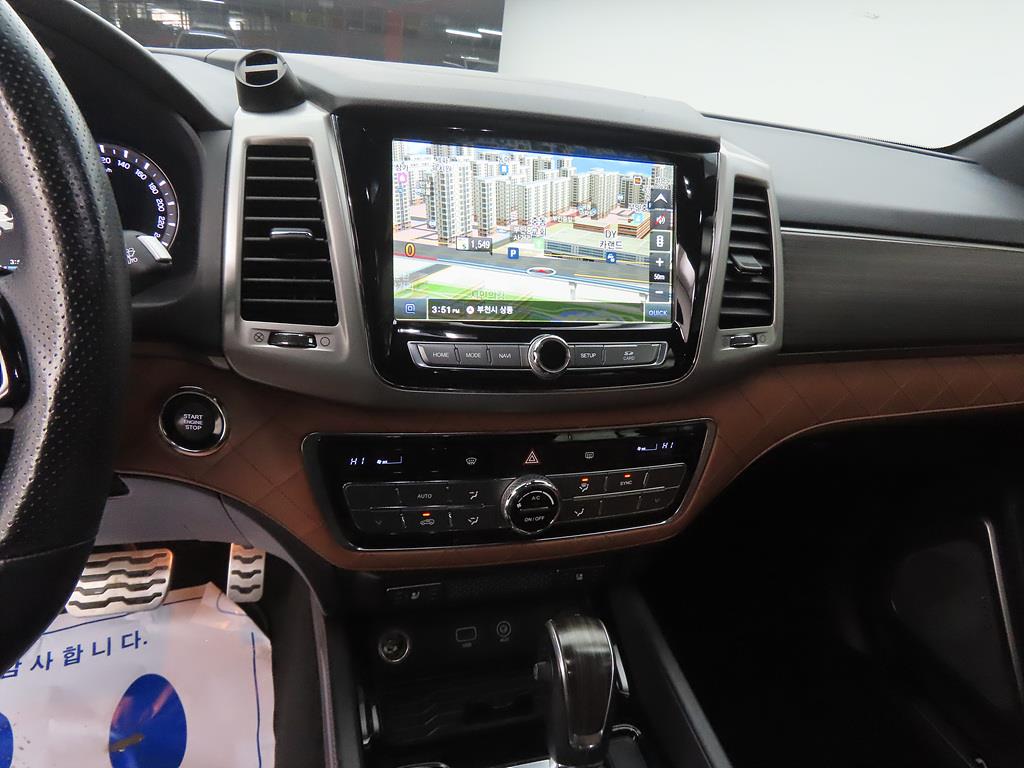 Ssangyong Rexton - Vista 10