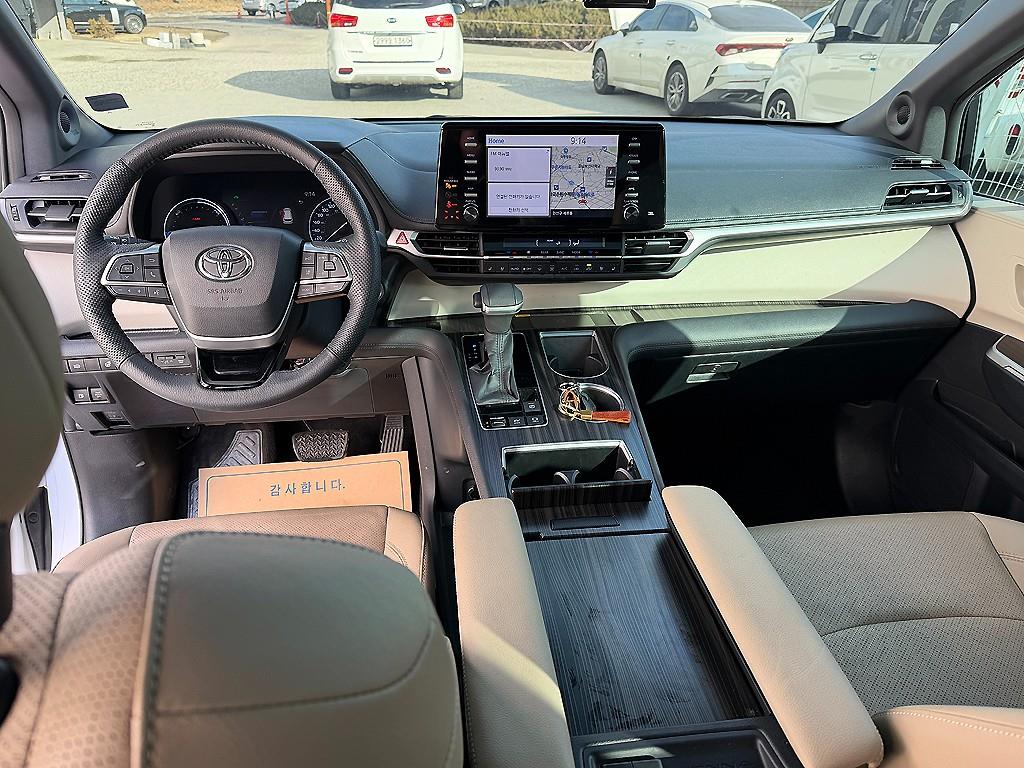 Toyota Siena - Vista 5