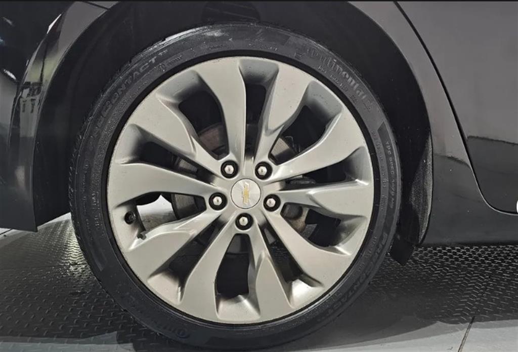 Chevrolet Malibu - Vista 5