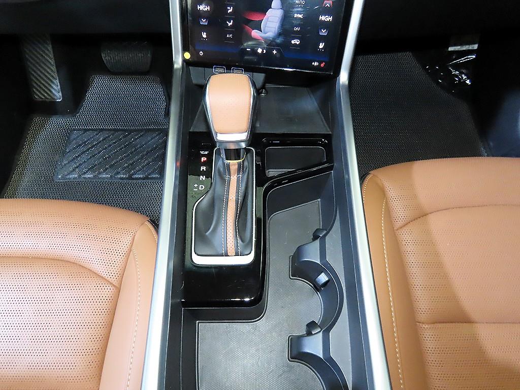 Ssangyong Torres - Vista 12