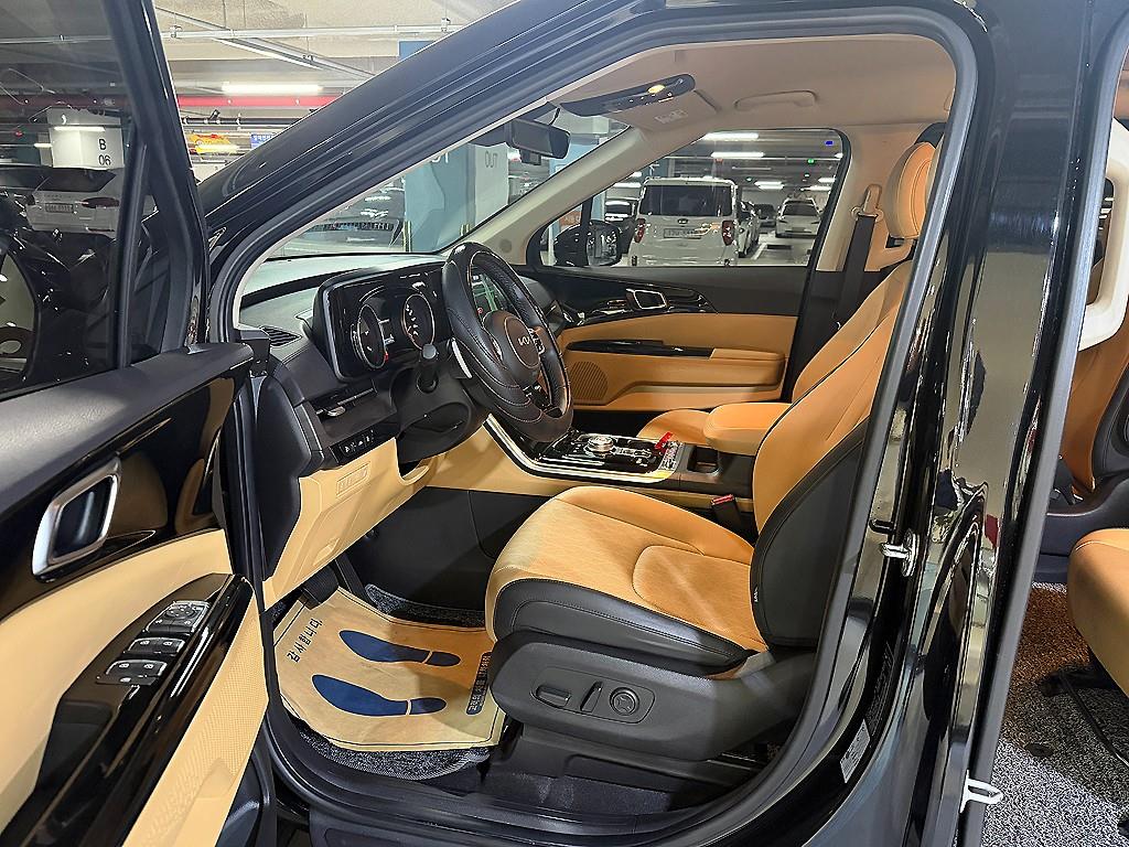 KIA Carnival - Vista 7