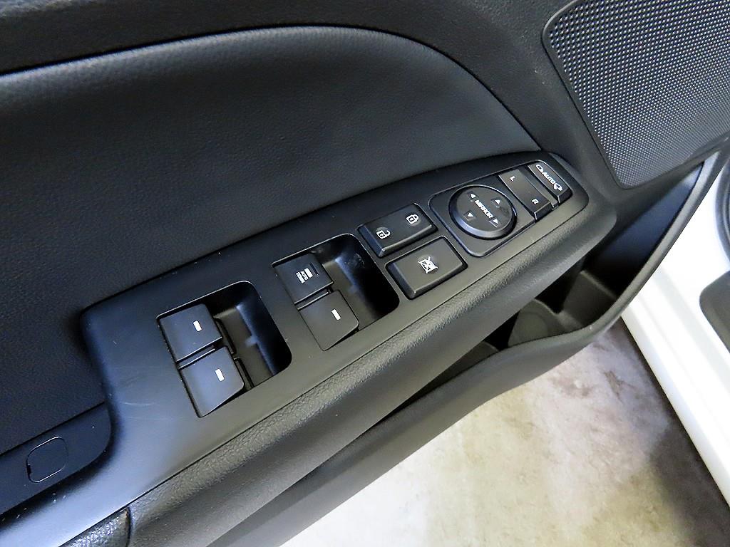 HYUNDAI Avante 2018 Blanco - Importación desde Corea - HF Imports Iquique - Foto 13